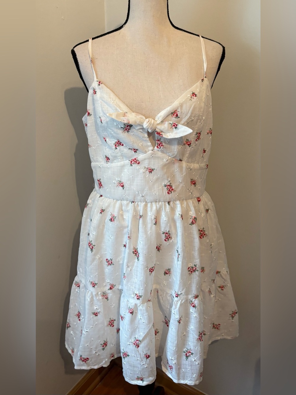 White & Pink Floral Tie Front Spaghetti Strap Dress Lined Zip Up Size Large